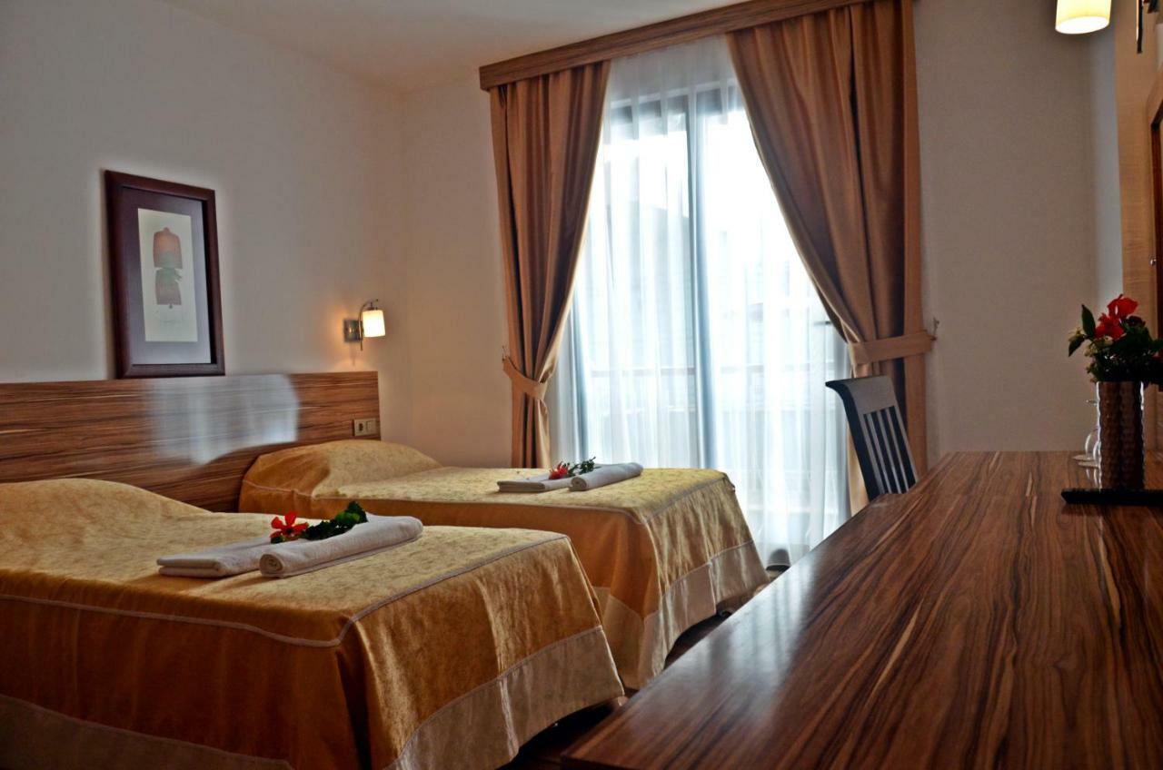 Nar Hotel Kemer Exteriör bild